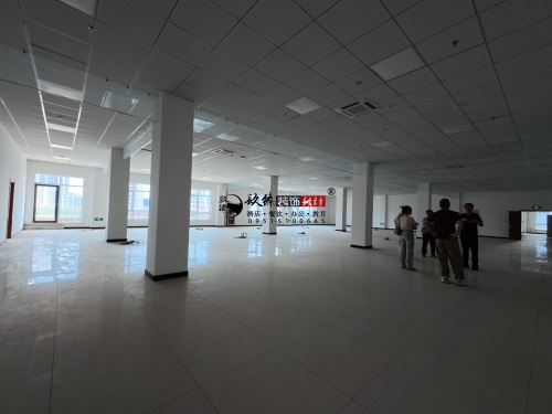 �y���b�޹�˾|�y����ͥ�k�����b���OӋ��������
